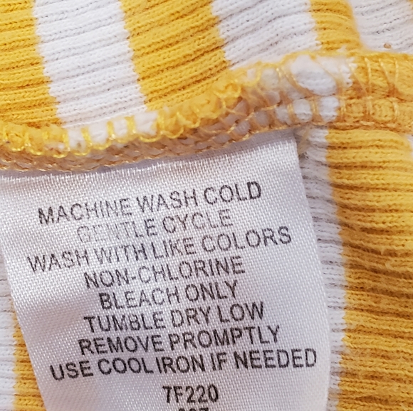 Vanity Ribbed Knit Tank Top with Lace trim women's size small - Picture 8 of 9